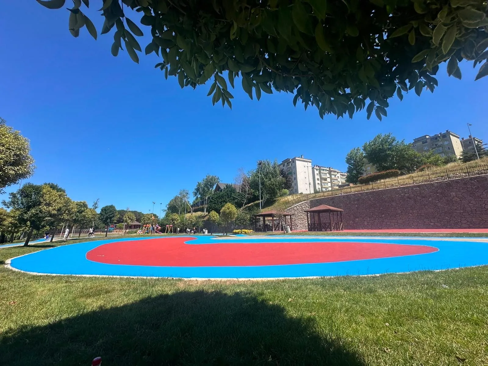 Park renkli zemin kaplama çalışması - Alera
